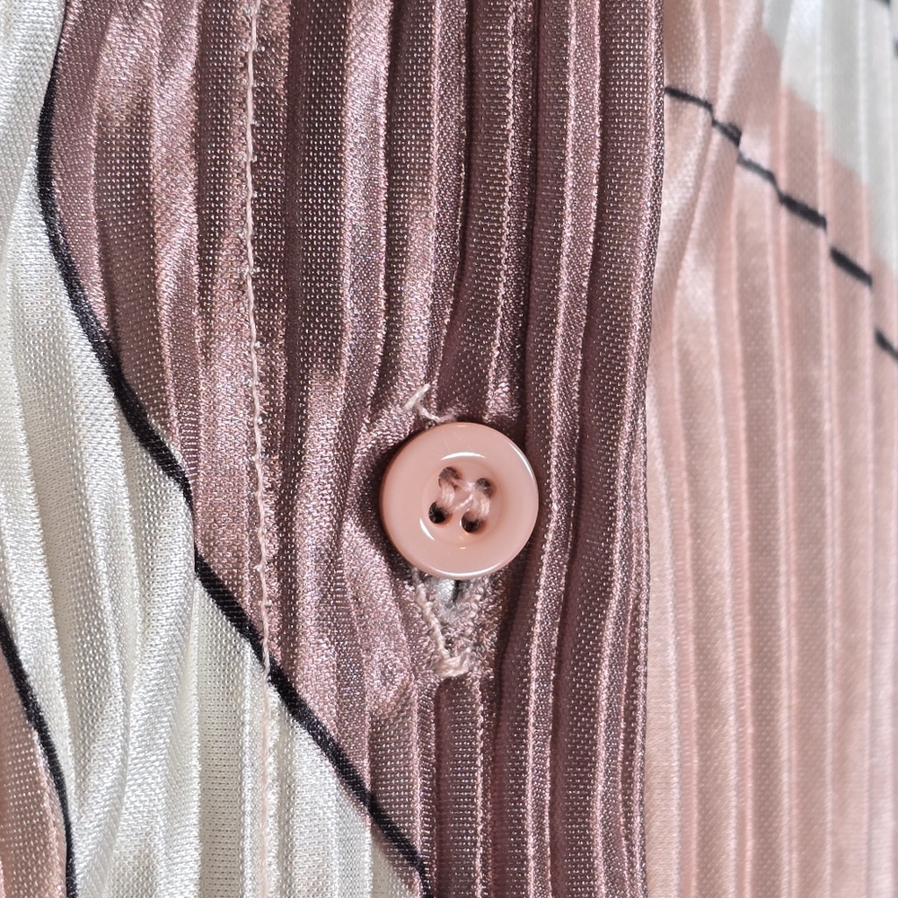 PrettyLittleThing Stone Abstract Print Plisse Frill Hem Shirt Dress Oversized 10 - Picture 14 of 16